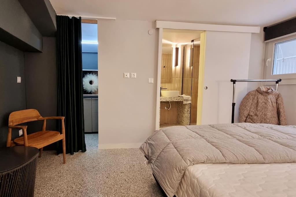 Μπροστά Στη Πλατεία Ναυαρίνου/Τσιμισκη Διαμέρισμα Thessaloníki Exteriör bild